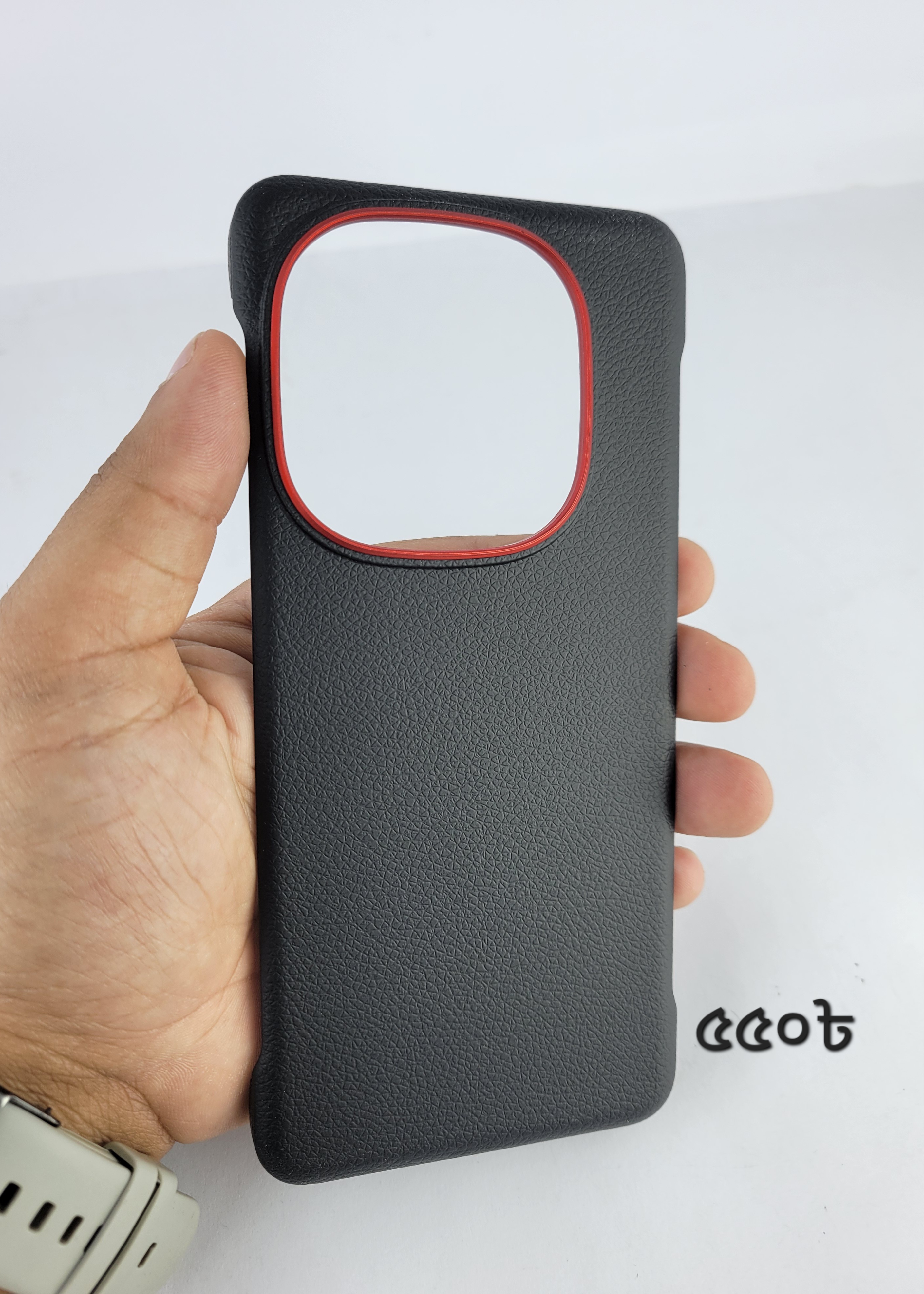 iQOO 13 Two-Cut Slim Fit Back Cover with Leather Texture